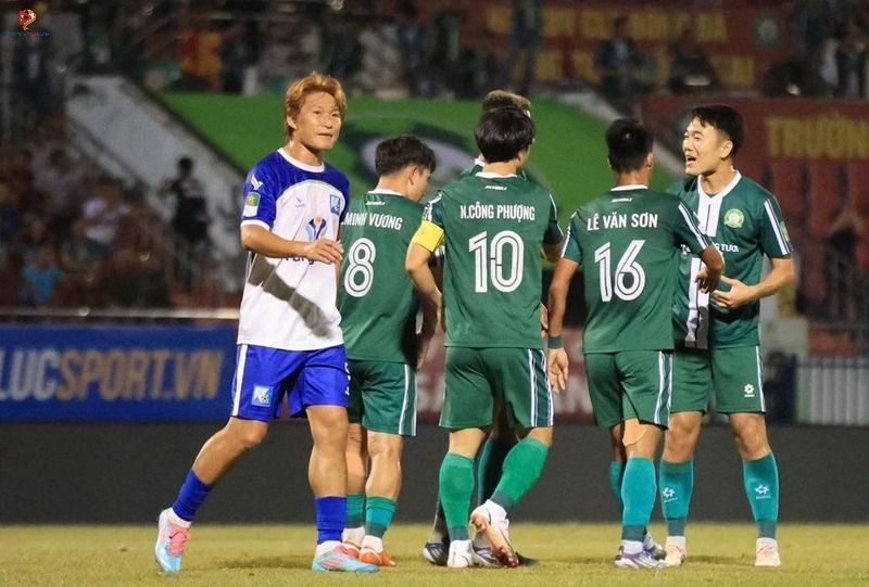 Chấn thương sụn chêm của Công Phượng