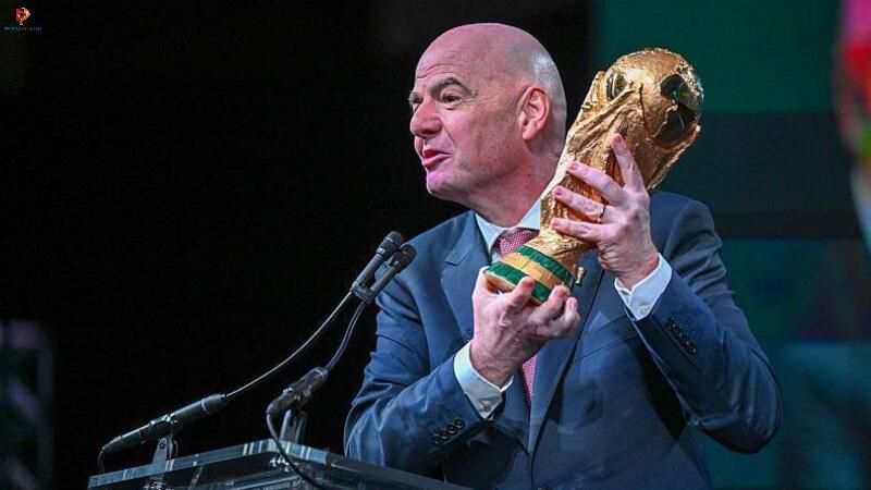 Infantino giữ lập trường độc quyền của FIFA